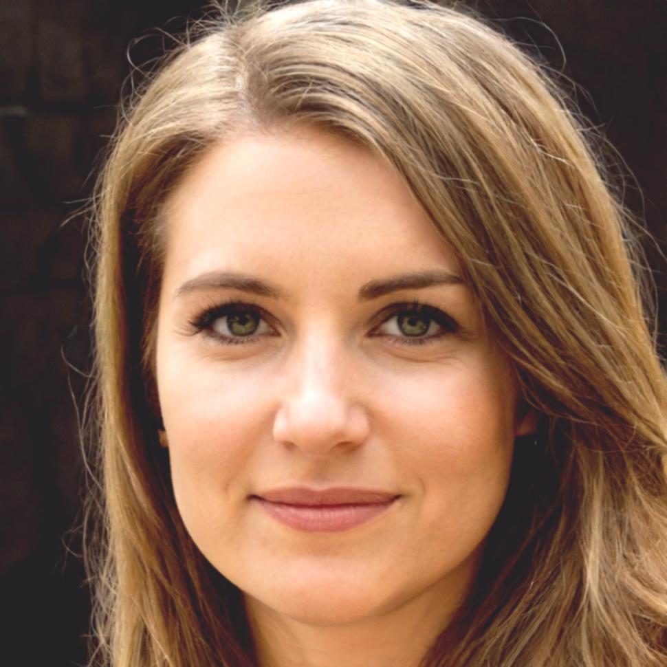 Öğrenci Elif Yıldırım portresi